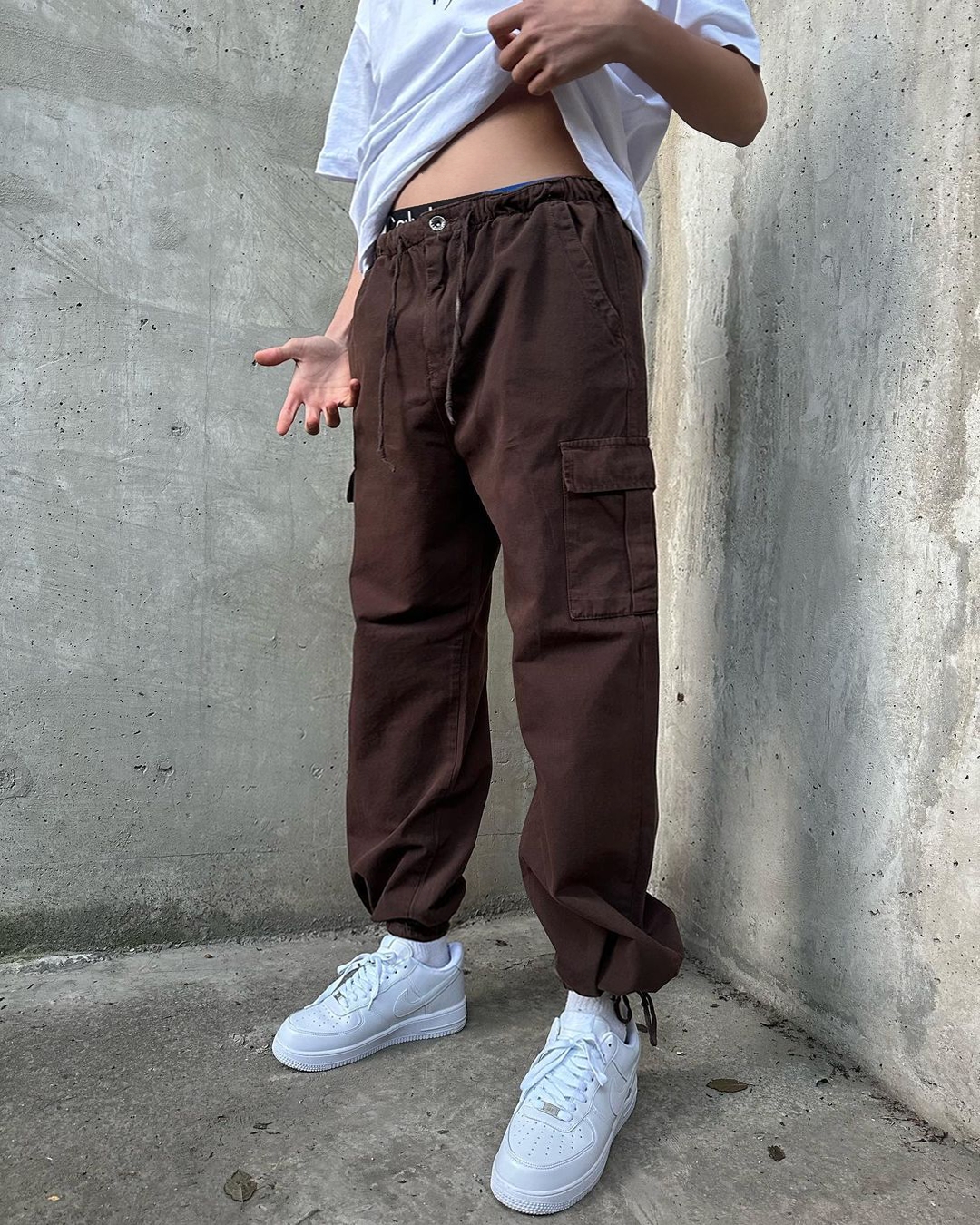 LNP Official | Relaxed Fit Utility Cargo Pants In Chocolate Brown